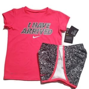 NWT Nike Dri-fit 6X Girl Tee-shirt & Shorts